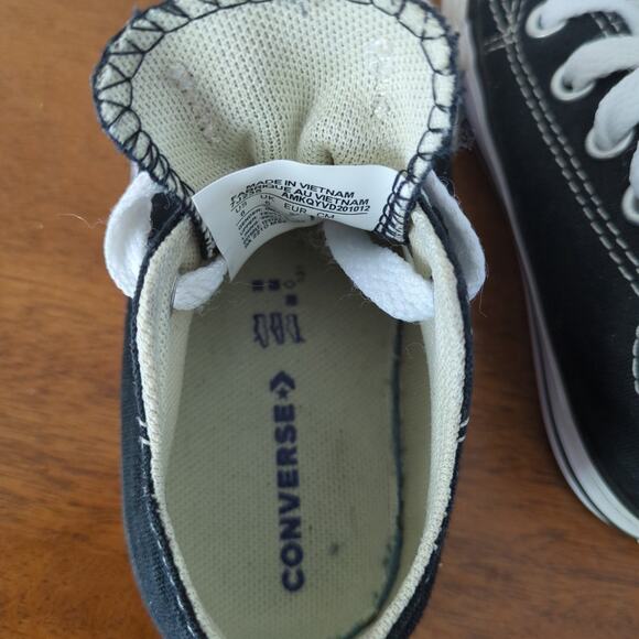 Converse Chuck Taylor All Star low tops black toddler little kids size 6 - Picture 3 of 9
